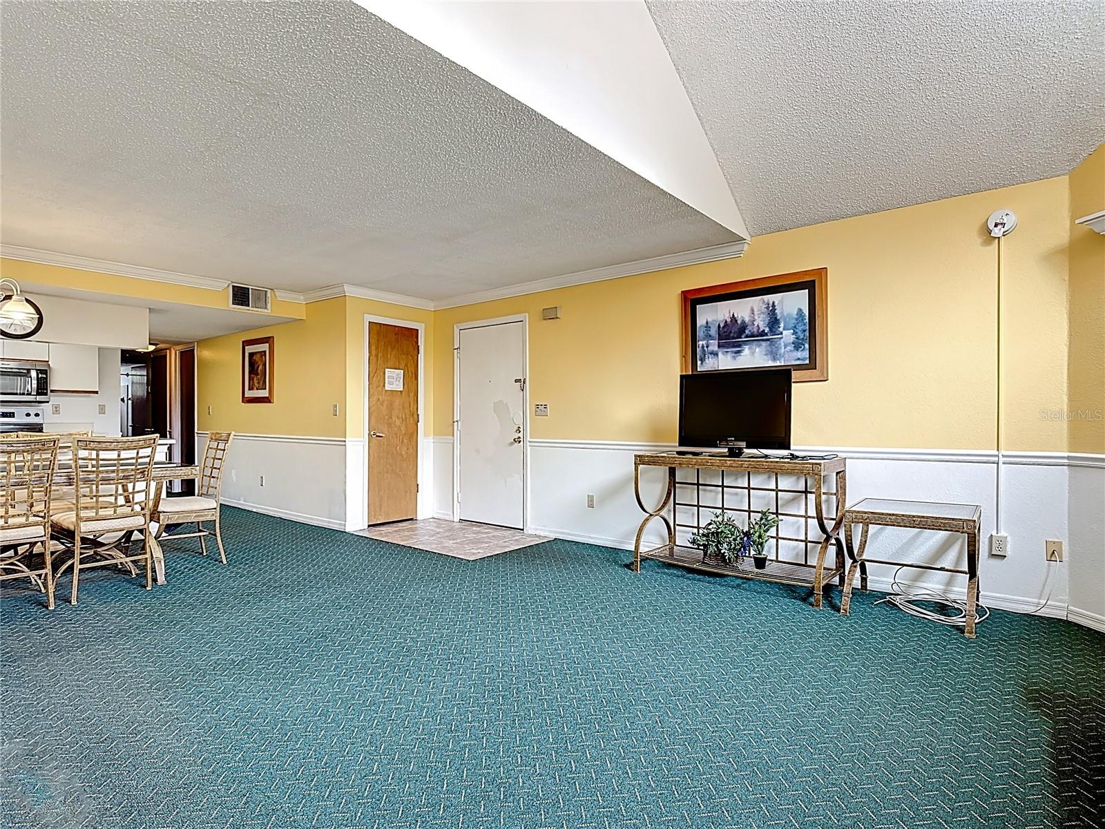 2719 N POINCIANA BOULEVARD 185