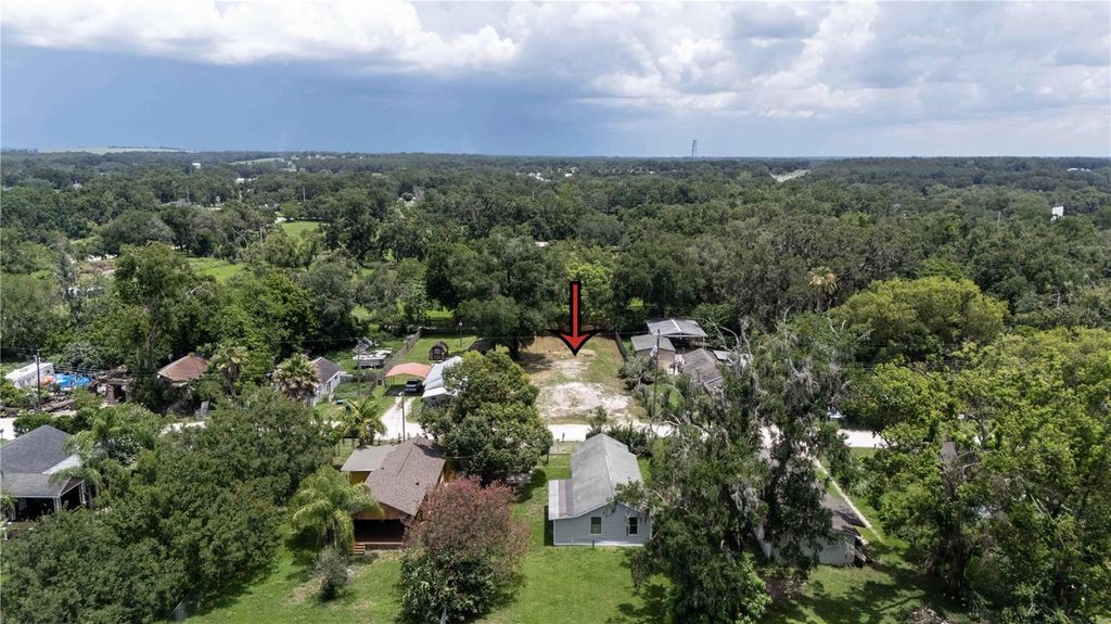 Photo of 37325 Rose Avenue, Dade City, FL 33523 (MLS # TB8400005)