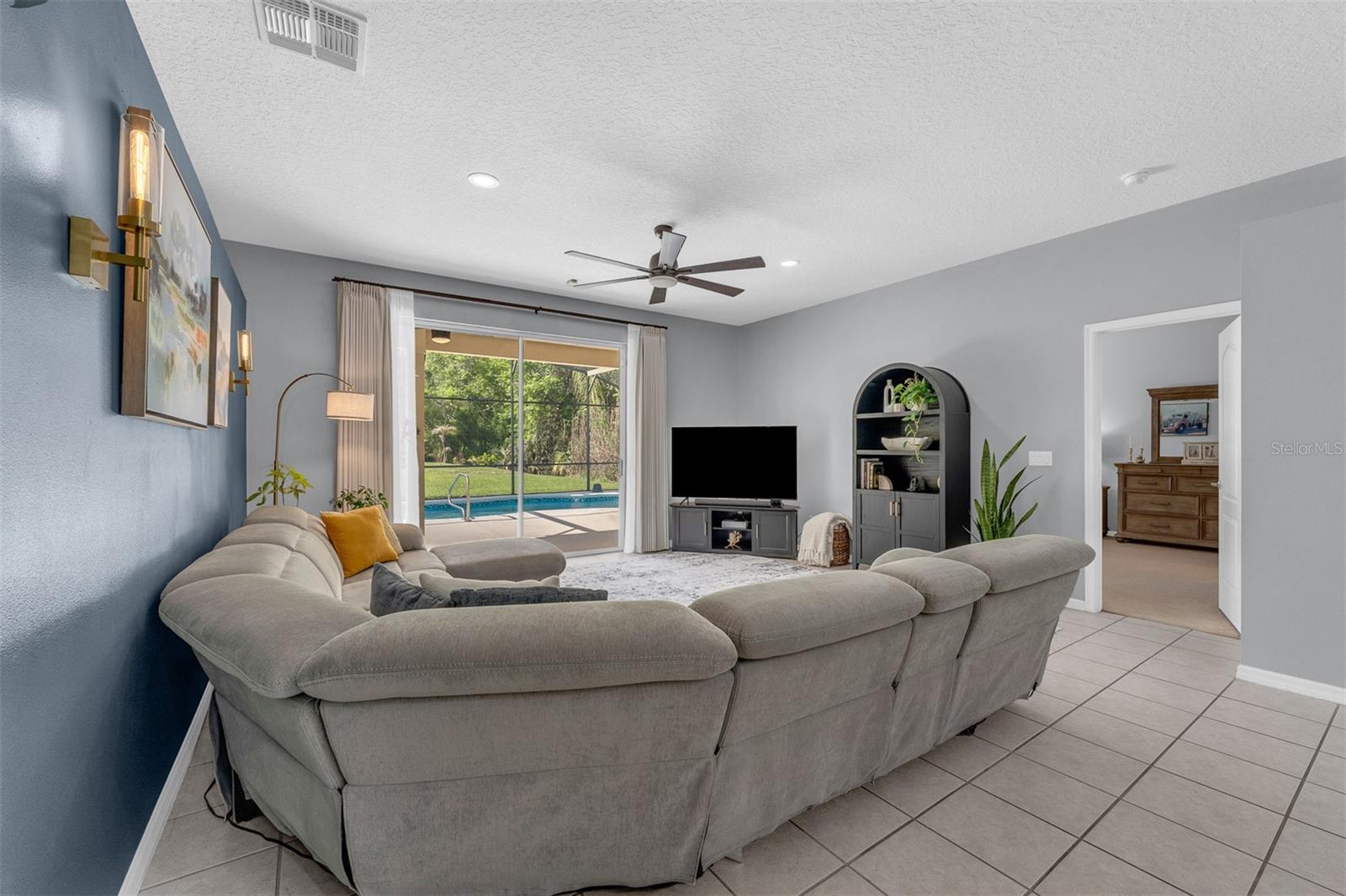 STONEYBROOK - Residential