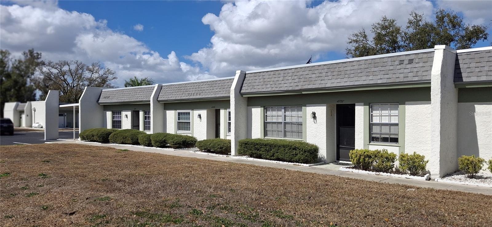 LAKES VILLAS CONDO I - Residential