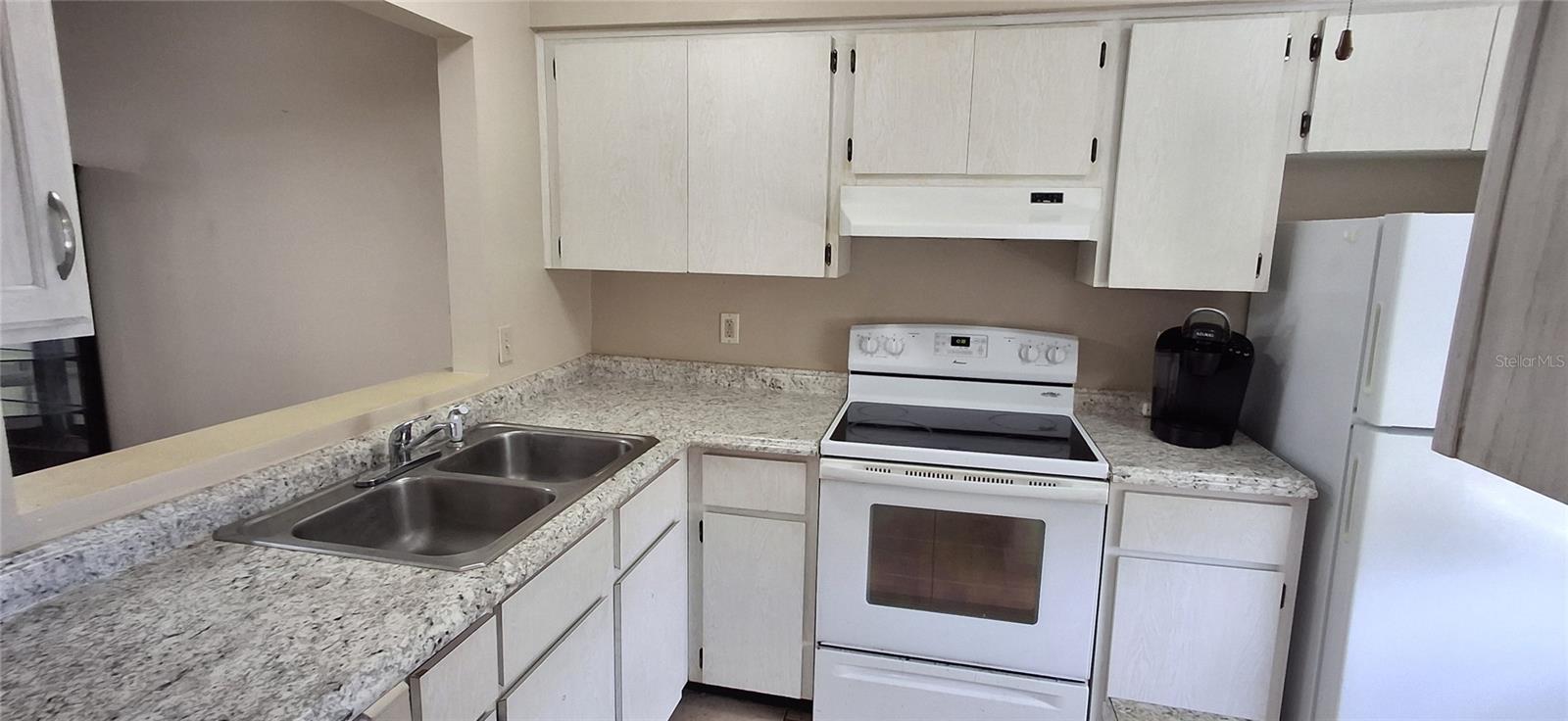 LAKES VILLAS CONDO I - Residential