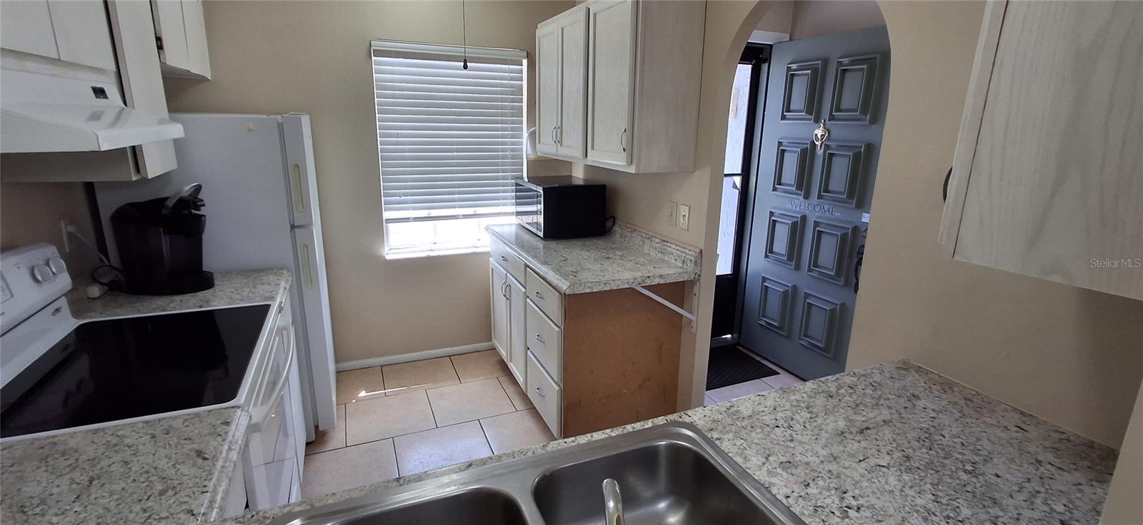 LAKES VILLAS CONDO I - Residential