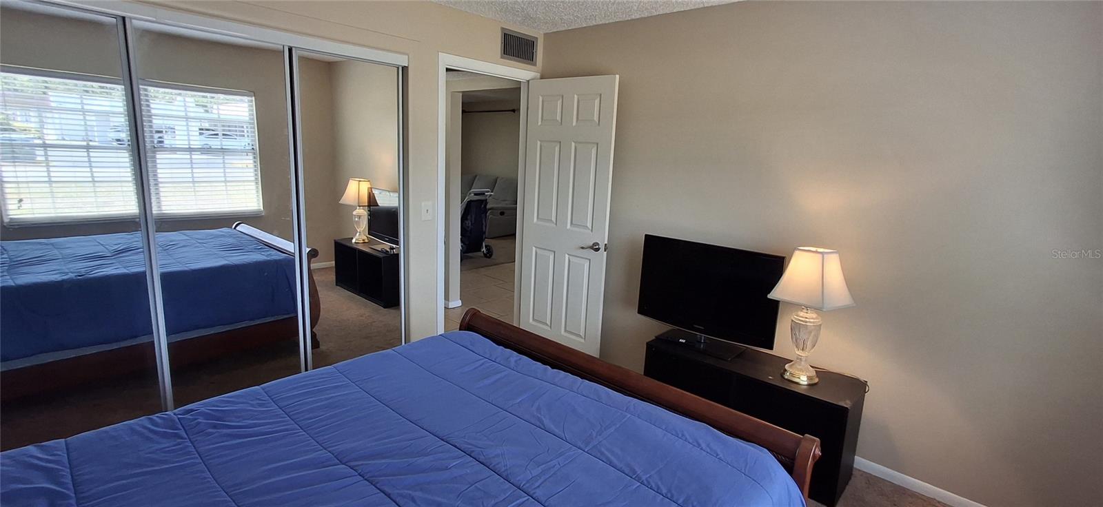 LAKES VILLAS CONDO I - Residential