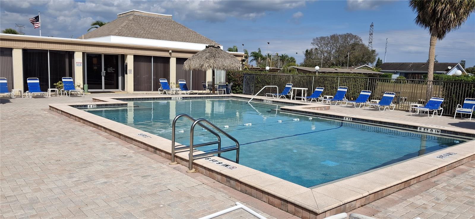 LAKES VILLAS CONDO I - Residential