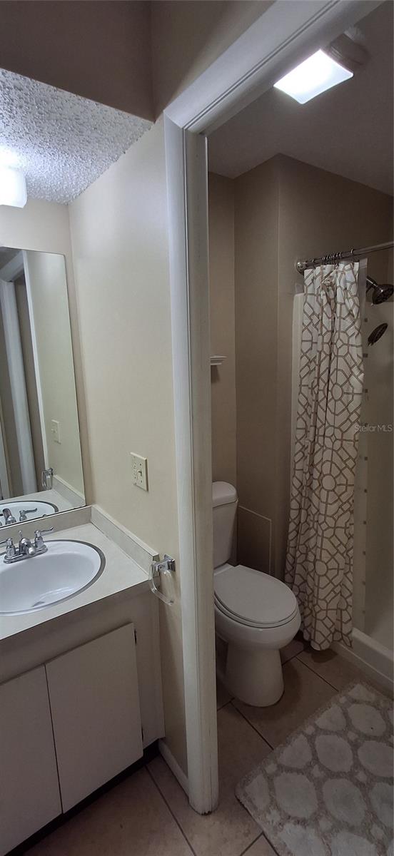 LAKES VILLAS CONDO I - Residential