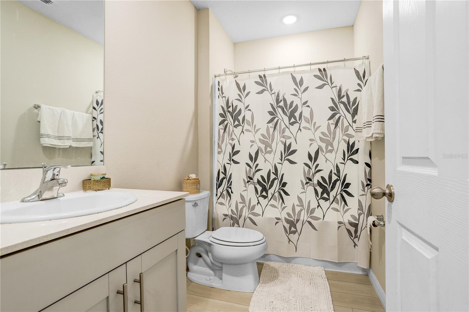 CROSSWIND POINT PH II - Residential Lease
