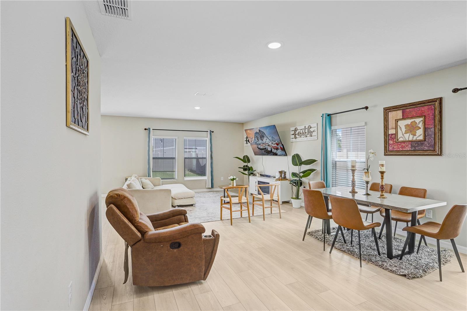 CROSSWIND POINT PH II - Residential Lease