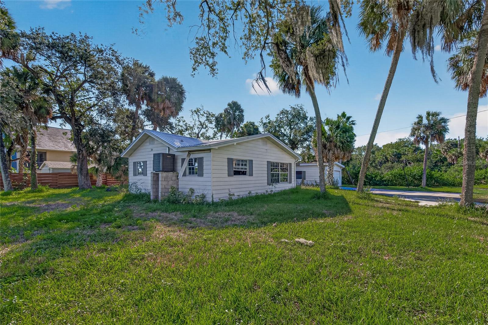 512 S 51ST STREET