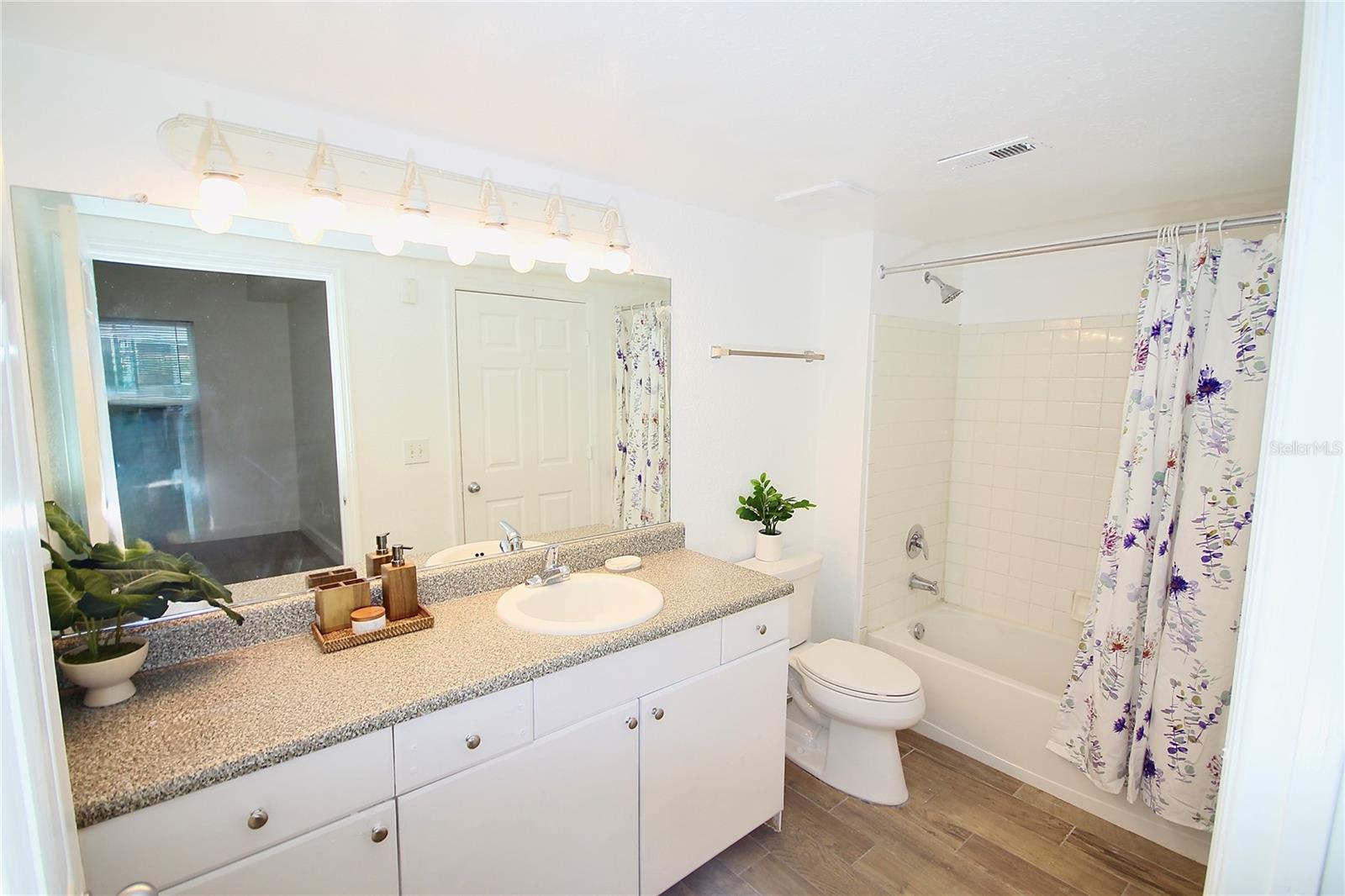 GRANDE DOWNTOWN ORLANDO - Residential
