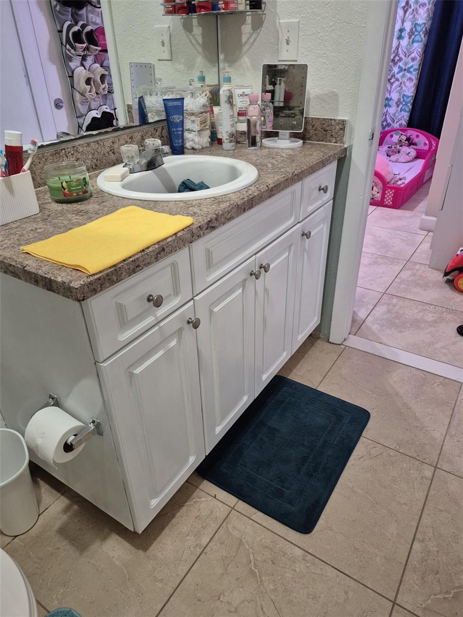 PINE CREST VILLA ADD - Residential