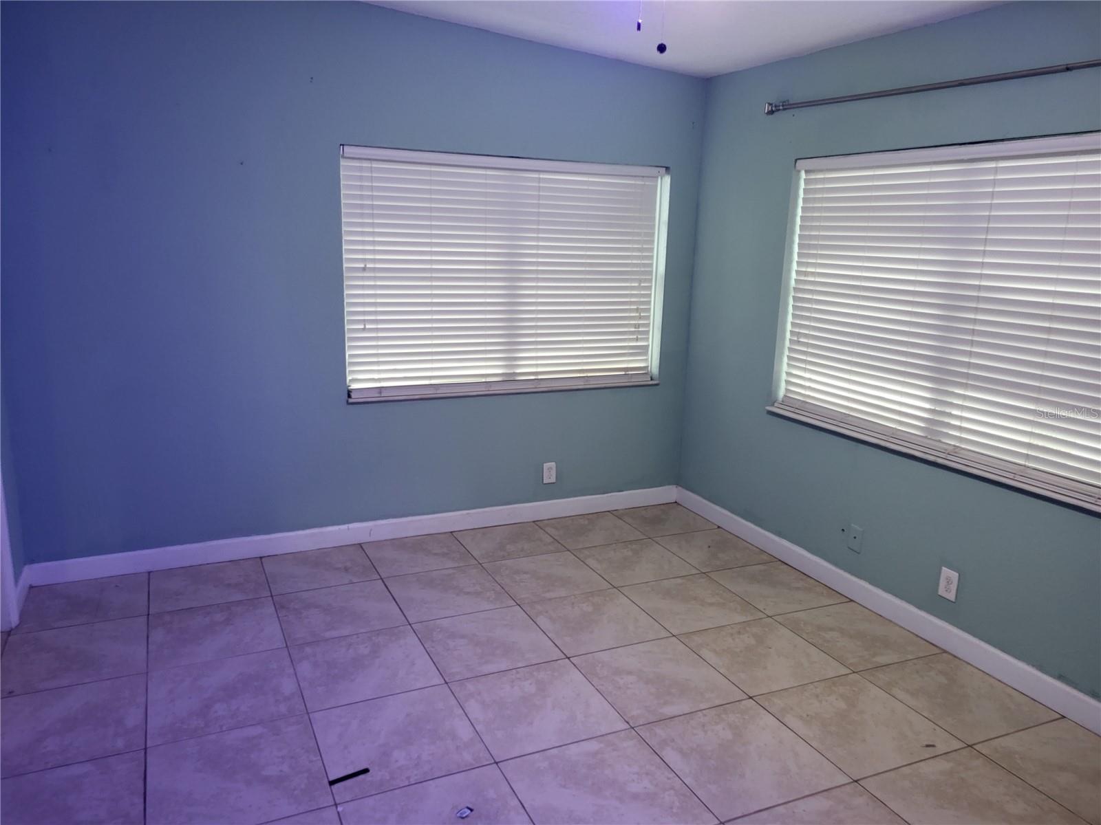 PINE CREST VILLA ADD - Residential