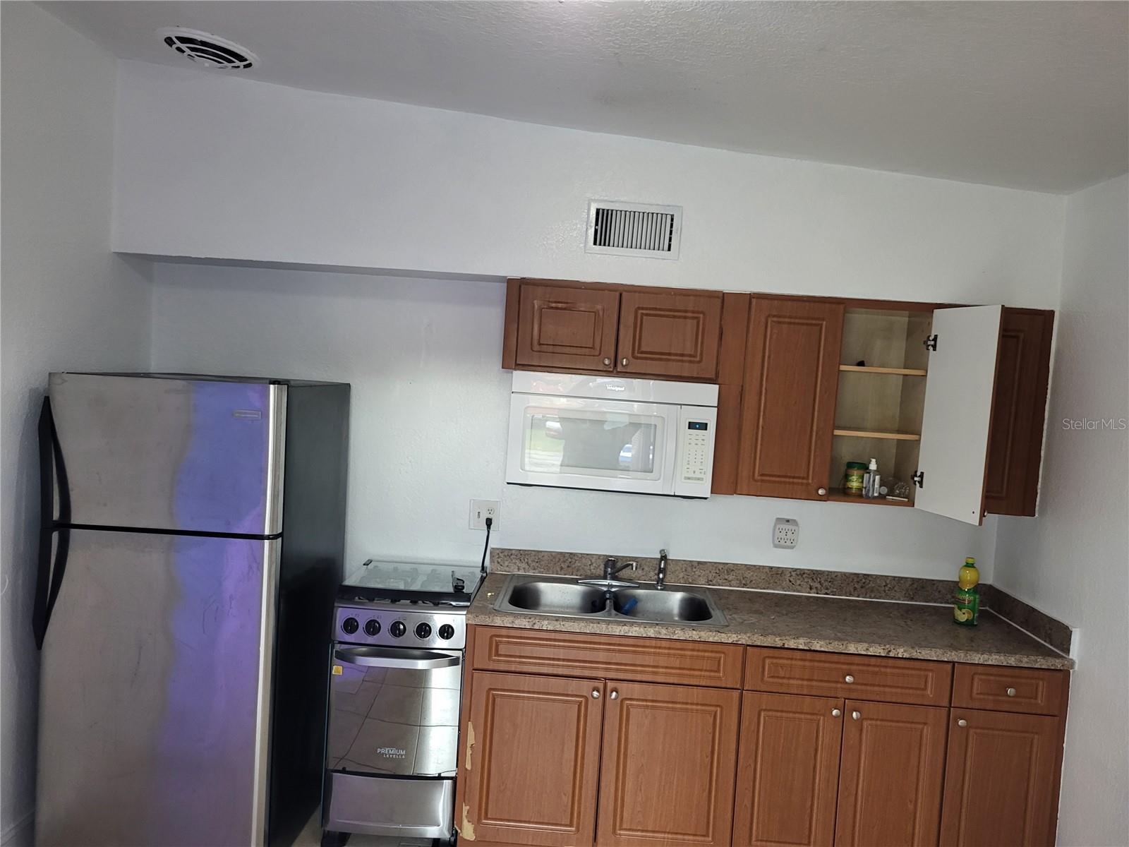 PINE CREST VILLA ADD - Residential