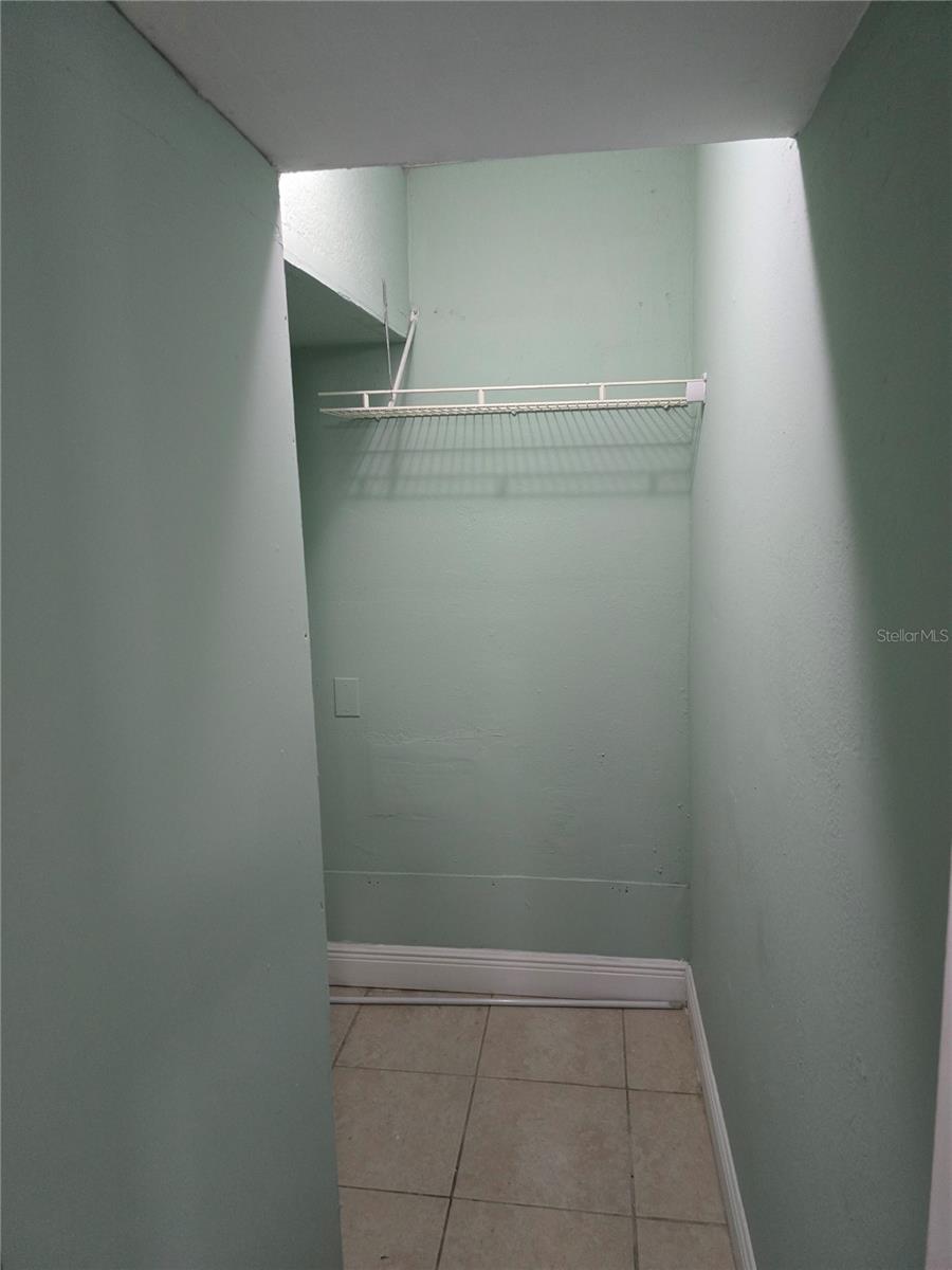 PINE CREST VILLA ADD - Residential