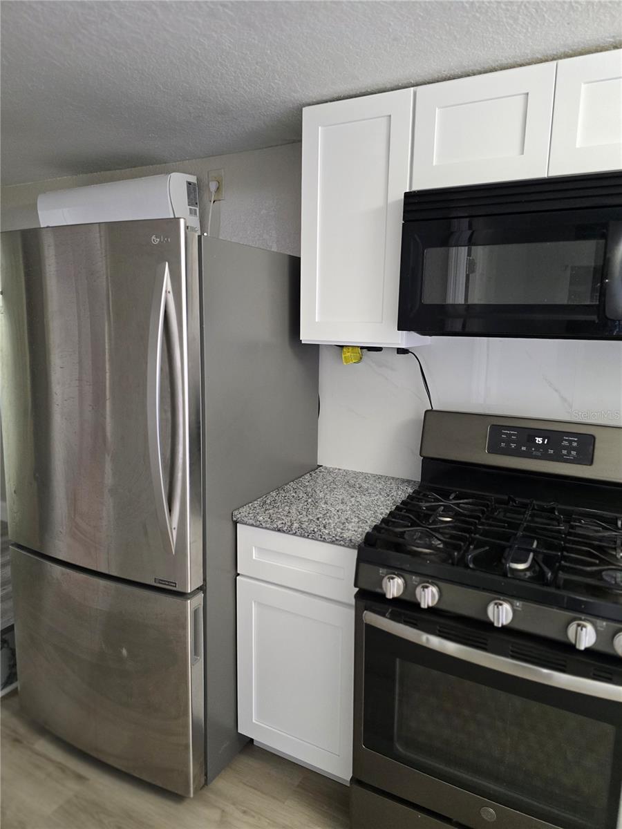 PINE CREST VILLA ADD - Residential