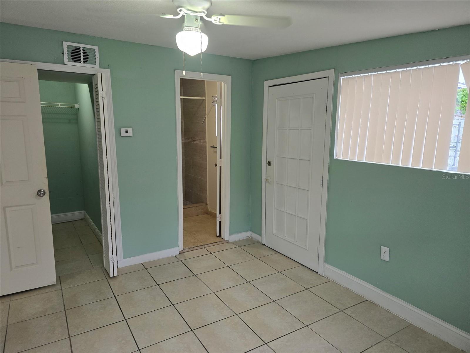 PINE CREST VILLA ADD - Residential