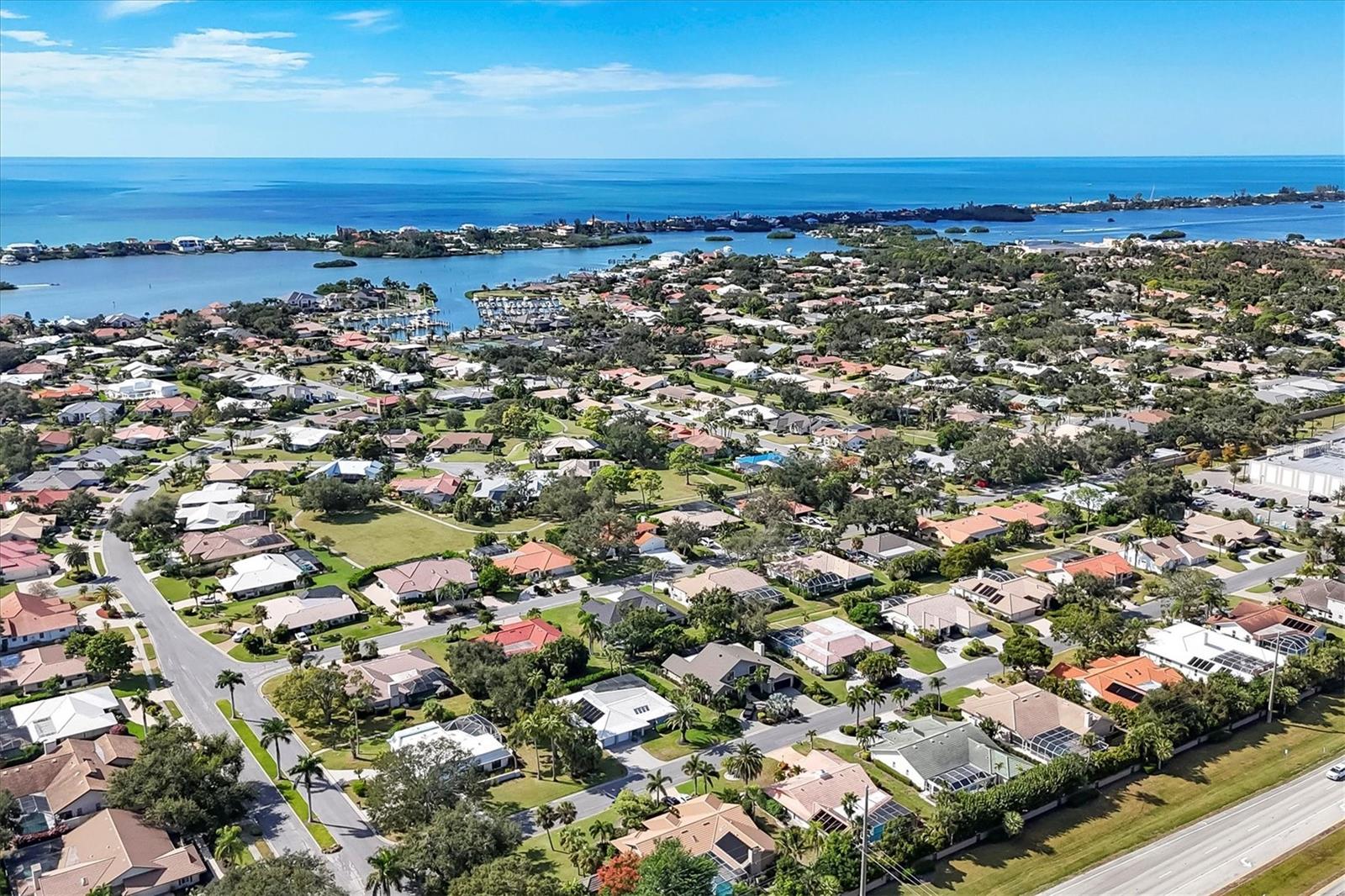 SOUTHBAY YACHT & RACQUET CLUB - Residential