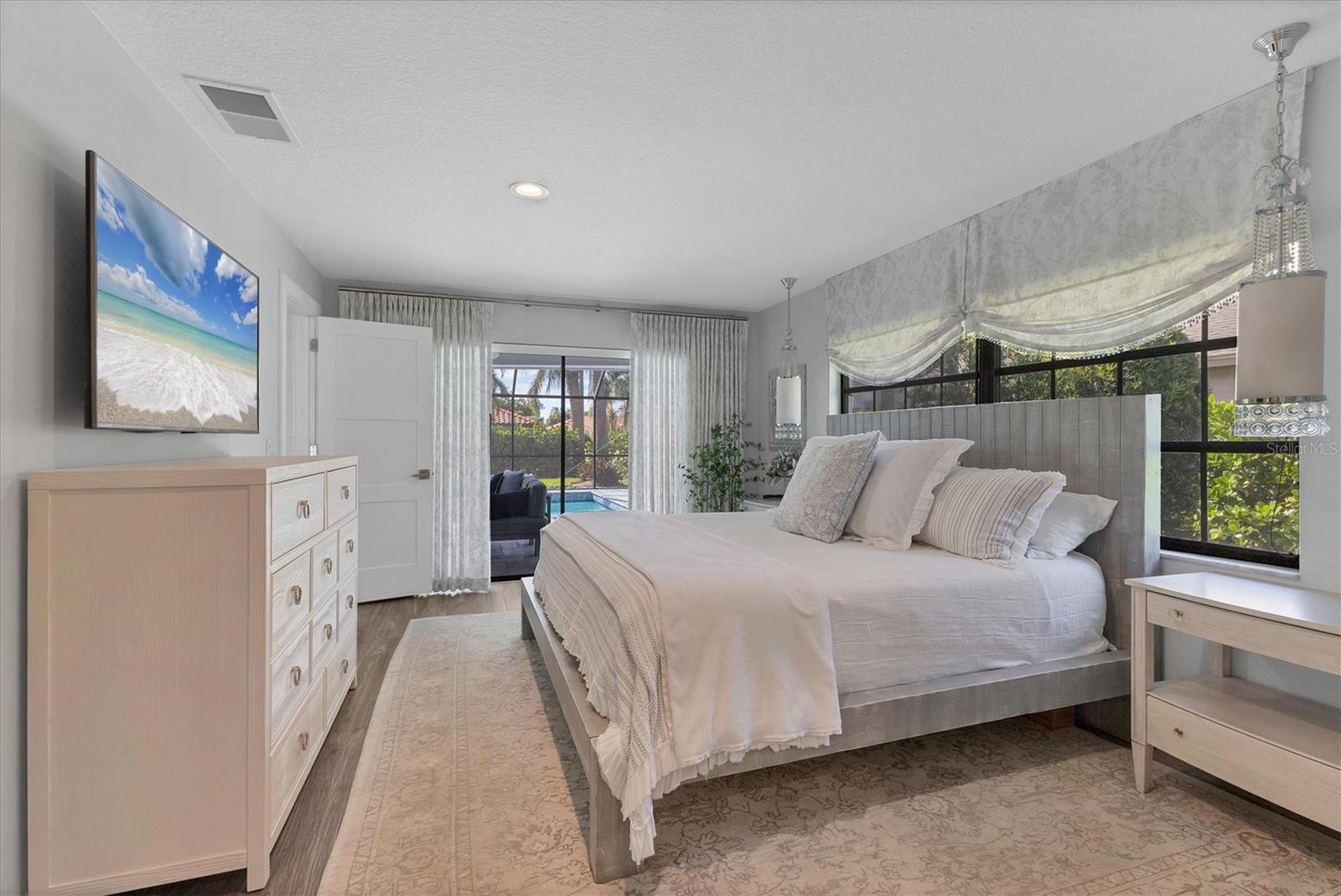 SOUTHBAY YACHT & RACQUET CLUB - Residential