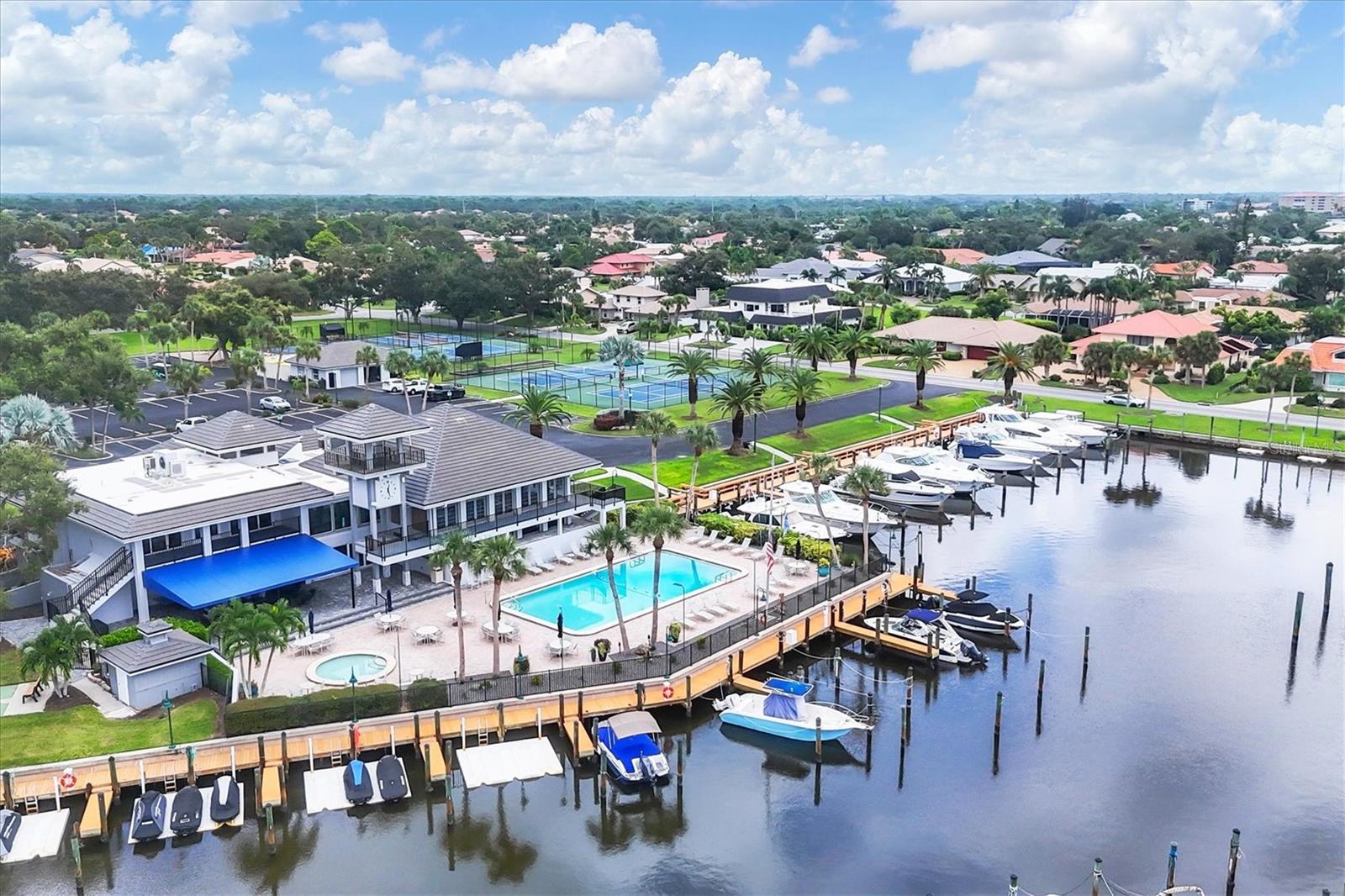 SOUTHBAY YACHT & RACQUET CLUB - Residential