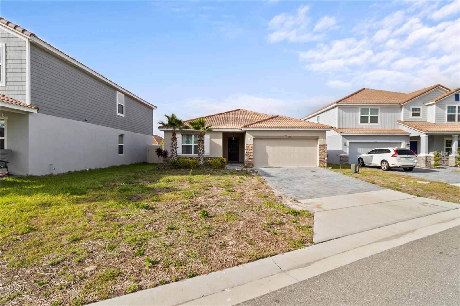 1154 OAK BLUFF DRIVE