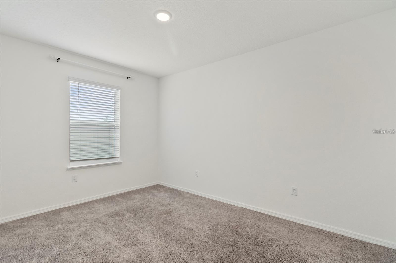 1154 OAK BLUFF DRIVE