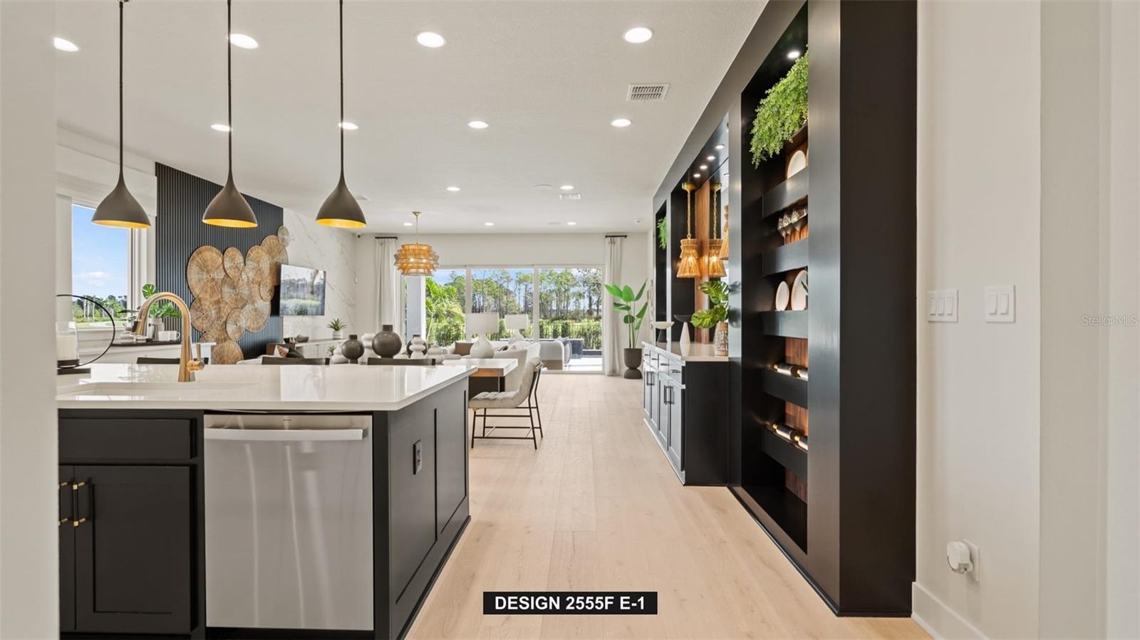 SEAIRE - PARRISH LAKES - Residential