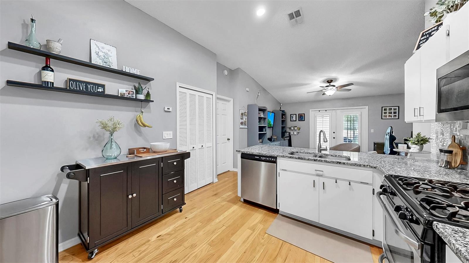 ANCLOTE RIVER ACRES - Residential