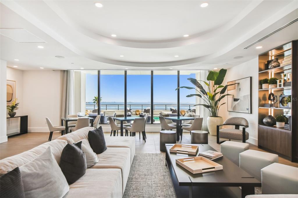 HYDE PARK HOUSE - Residential