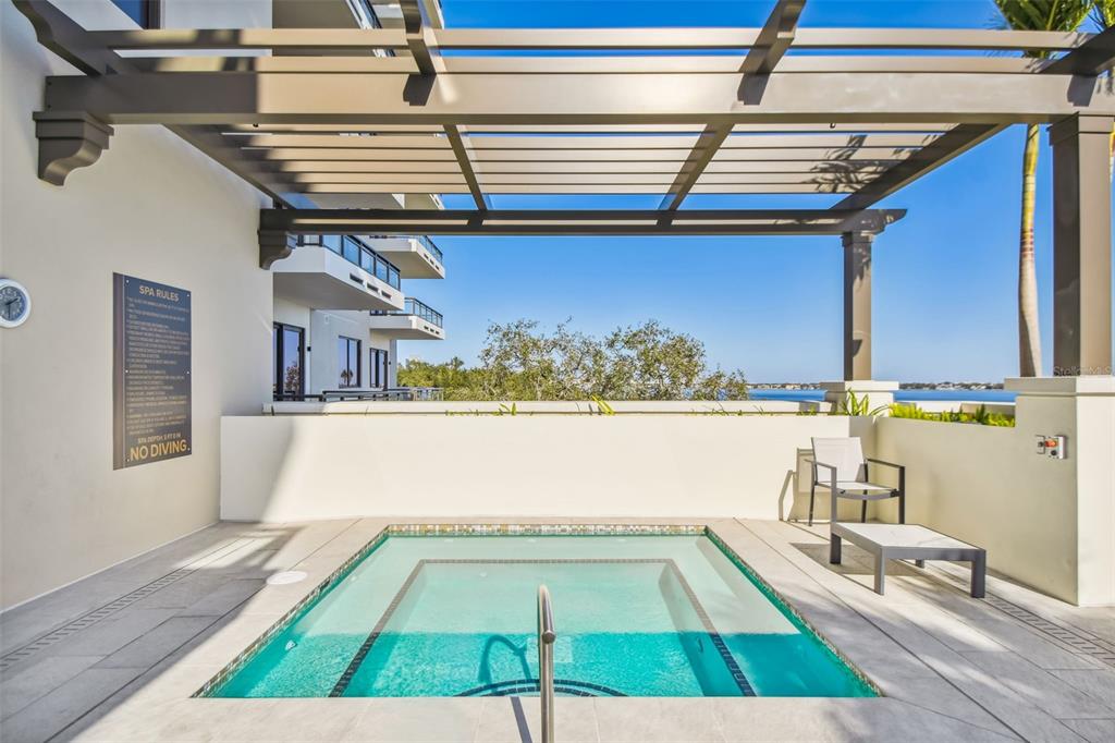 HYDE PARK HOUSE - Residential