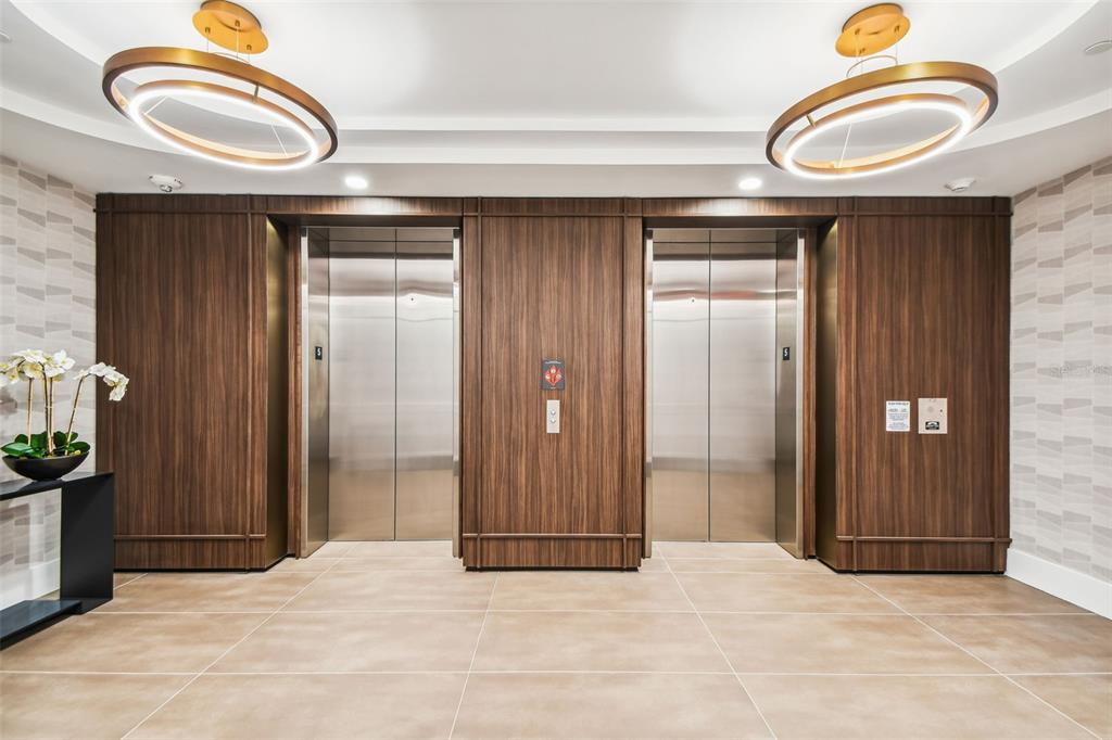 HYDE PARK HOUSE - Residential