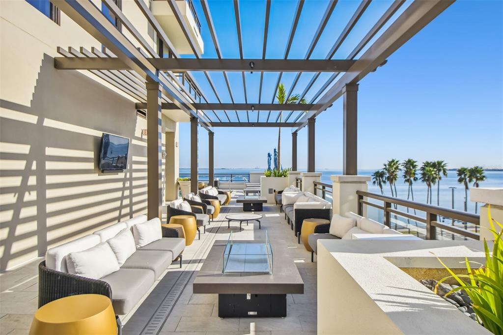 HYDE PARK HOUSE - Residential