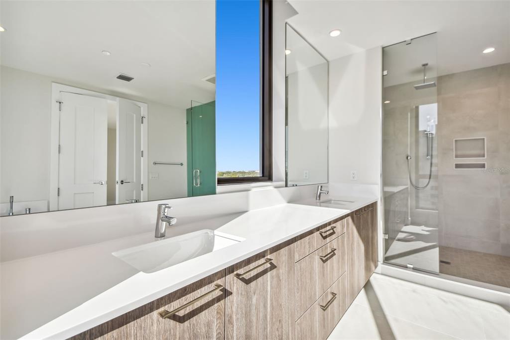 HYDE PARK HOUSE - Residential