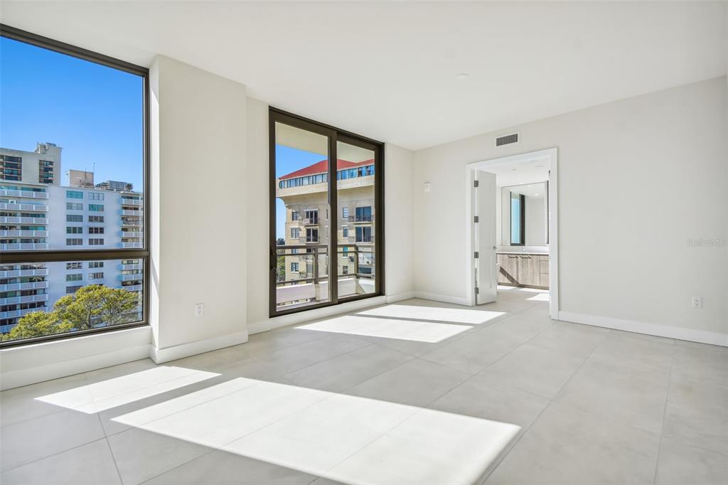 HYDE PARK HOUSE - Residential