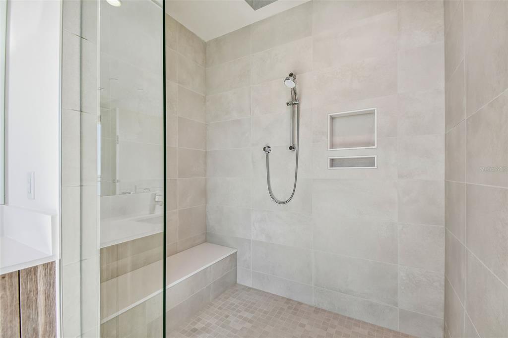 HYDE PARK HOUSE - Residential