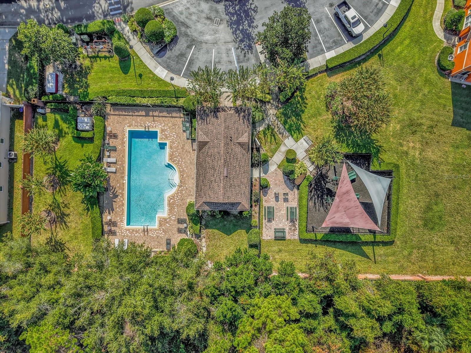 MAGNOLIA CLUB - Residential