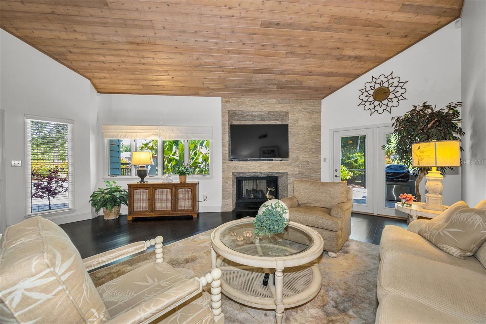 10497 LONGWOOD DRIVE