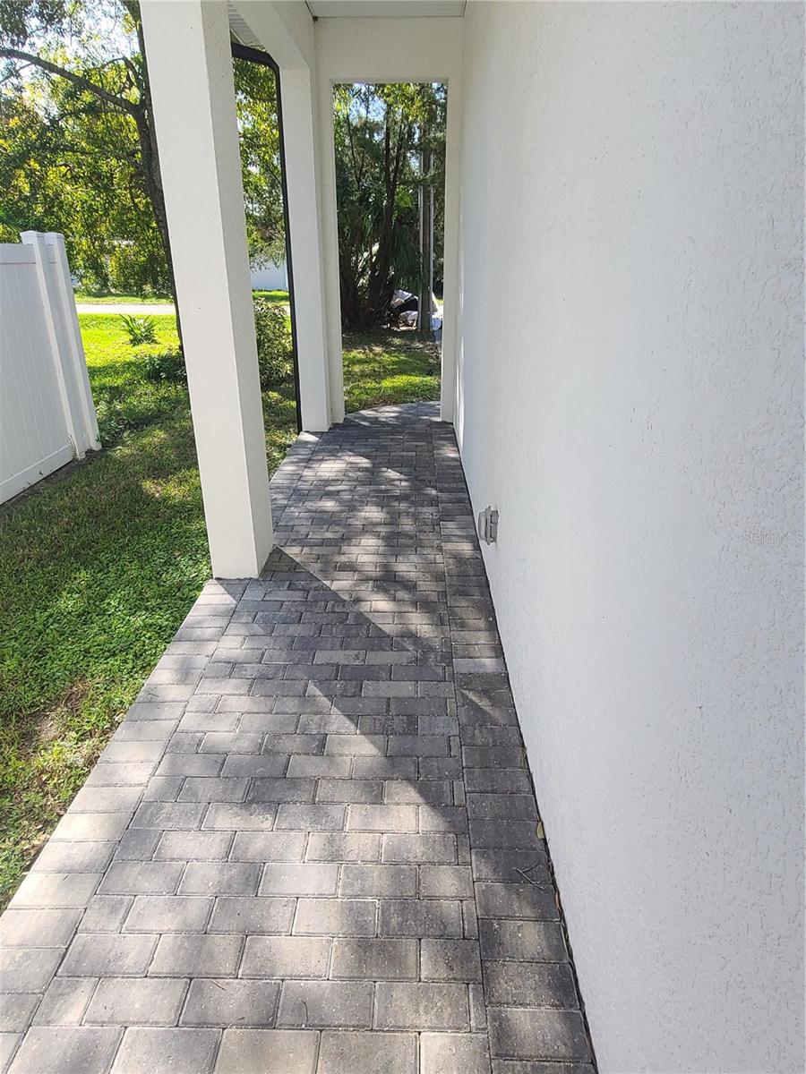 TAMPANIA - Residential Lease