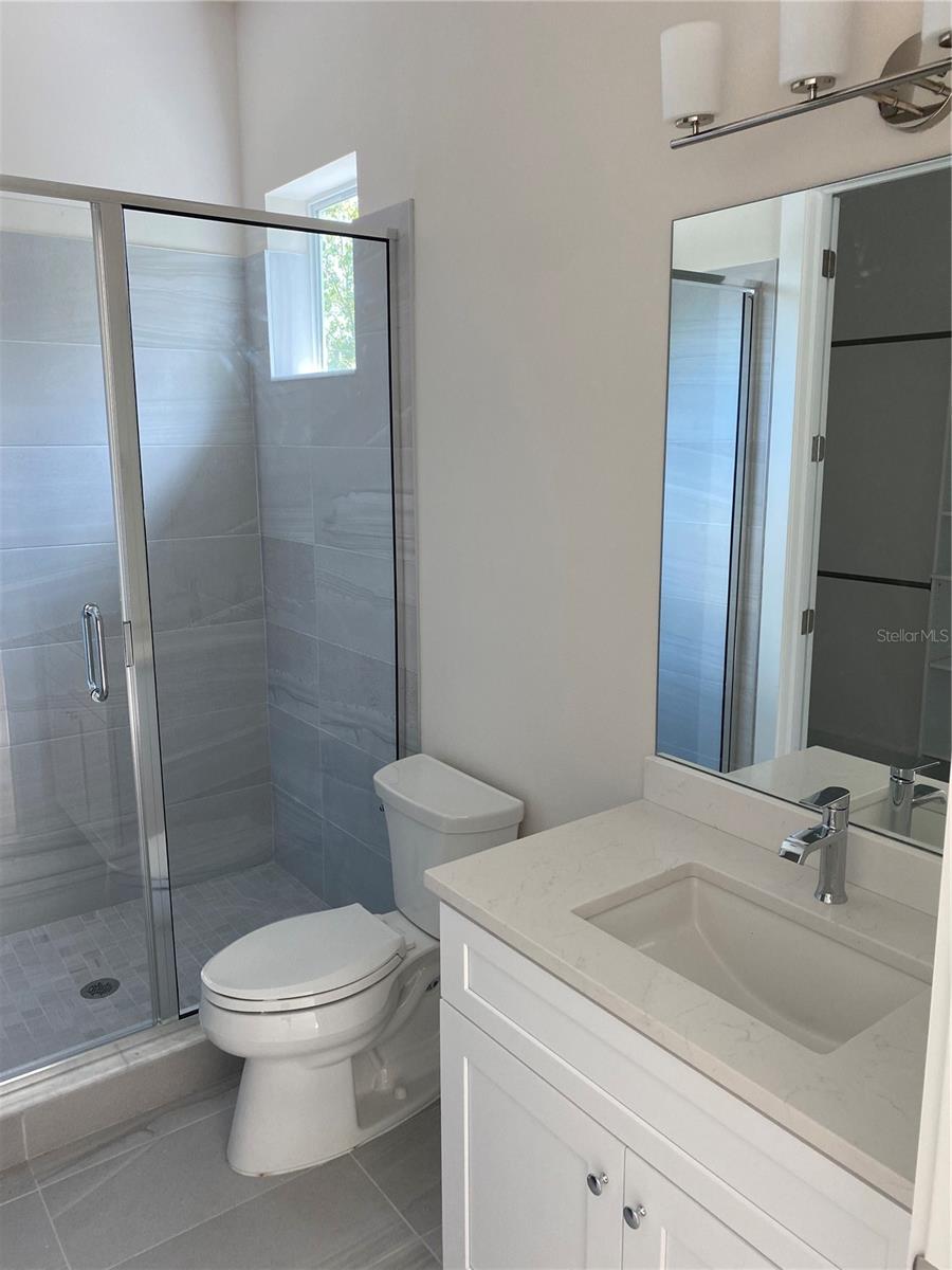 TAMPANIA - Residential Lease