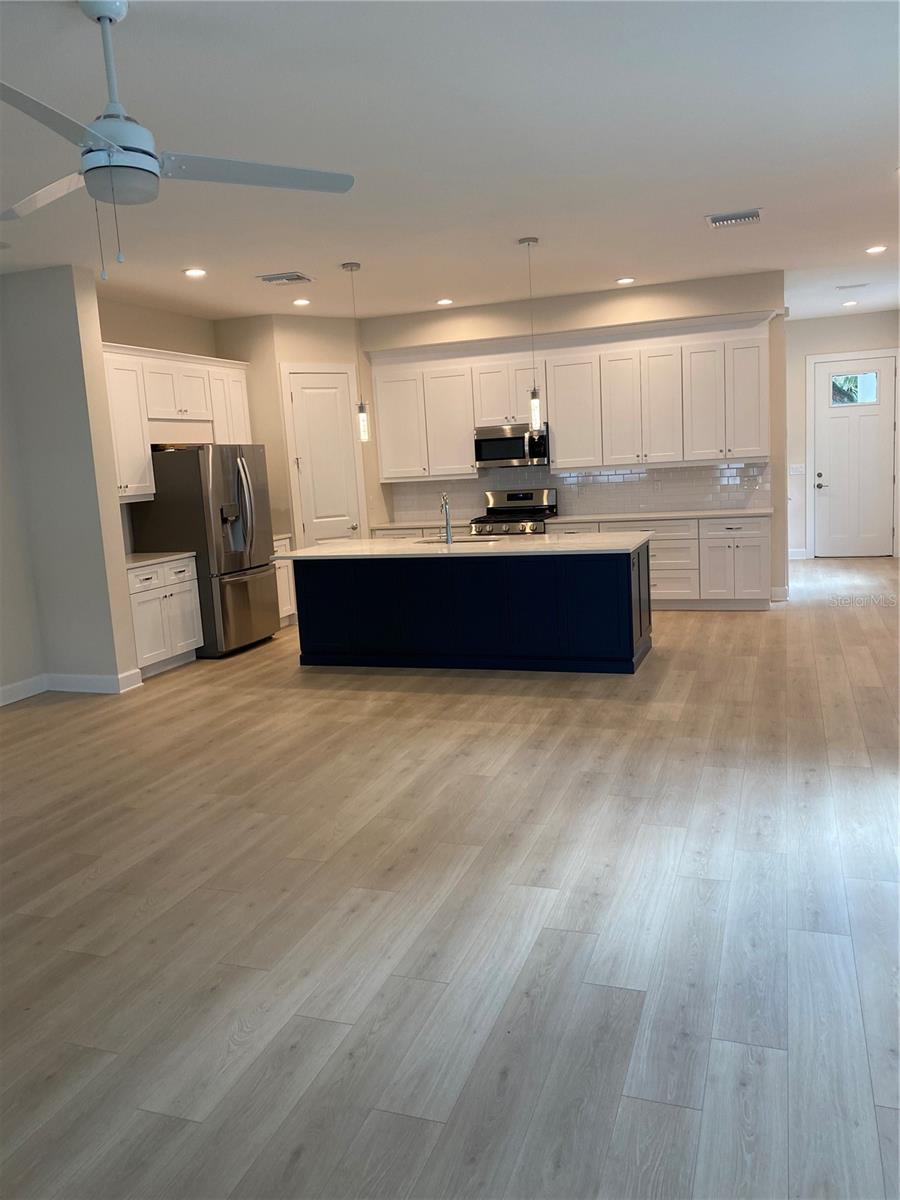 TAMPANIA - Residential Lease