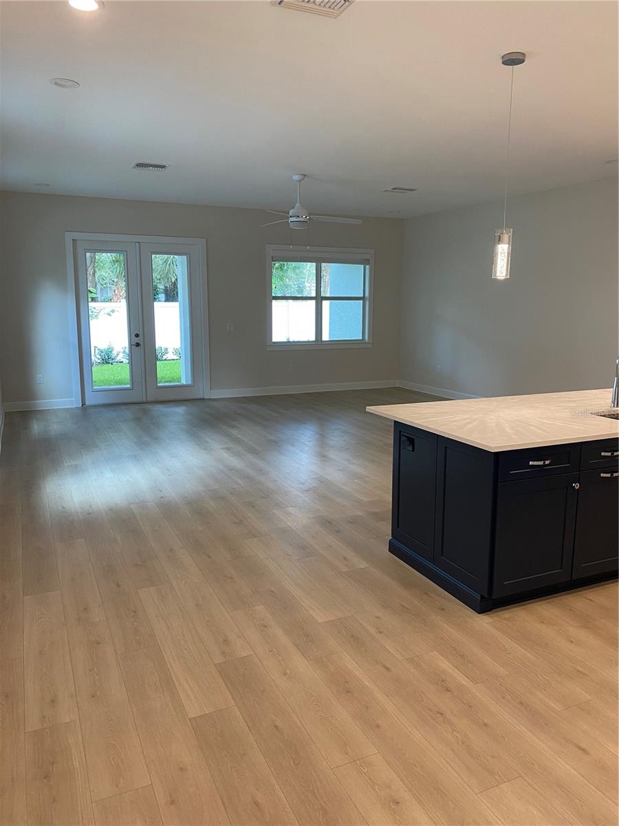 TAMPANIA - Residential Lease