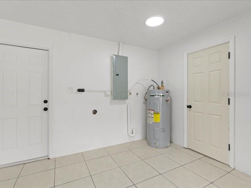 BEVERLY HILLS UNIT 05 - Residential