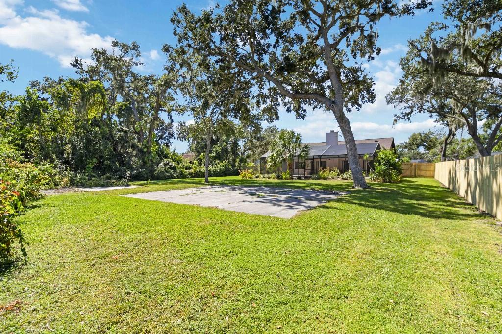 WOODLAWN LAKES FIRST ADD - Residential