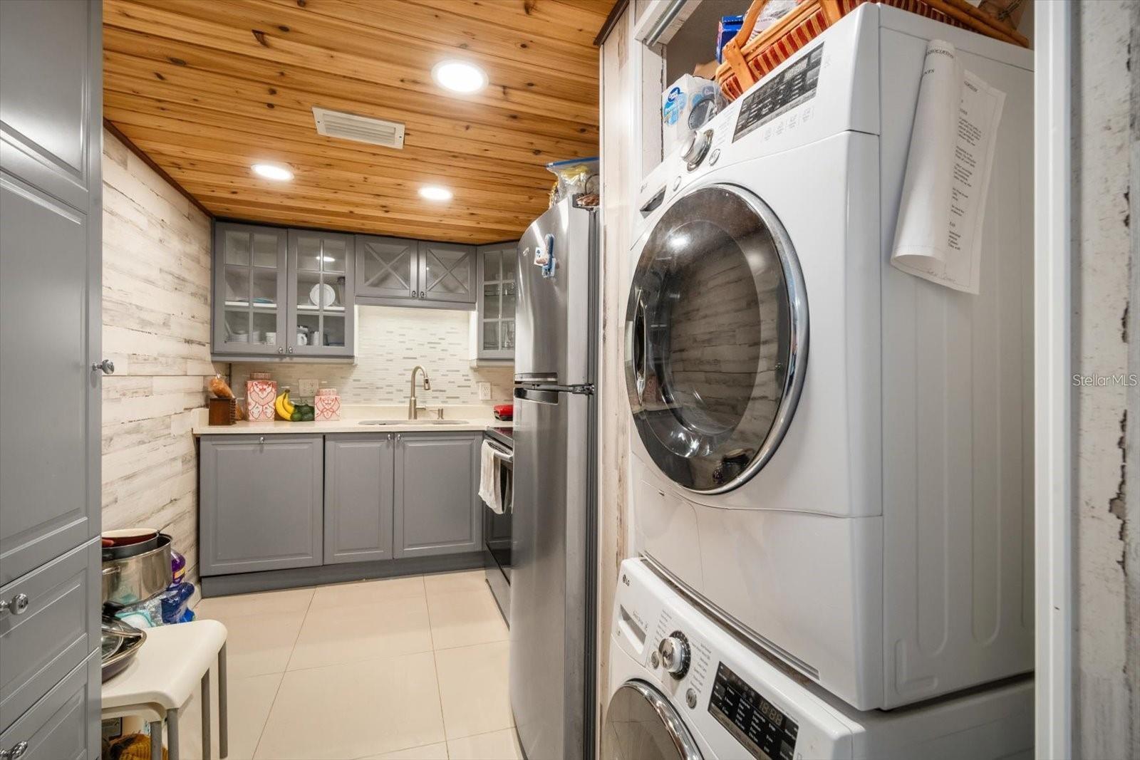 RUSSELLWOOD A CONDO - Residential Lease