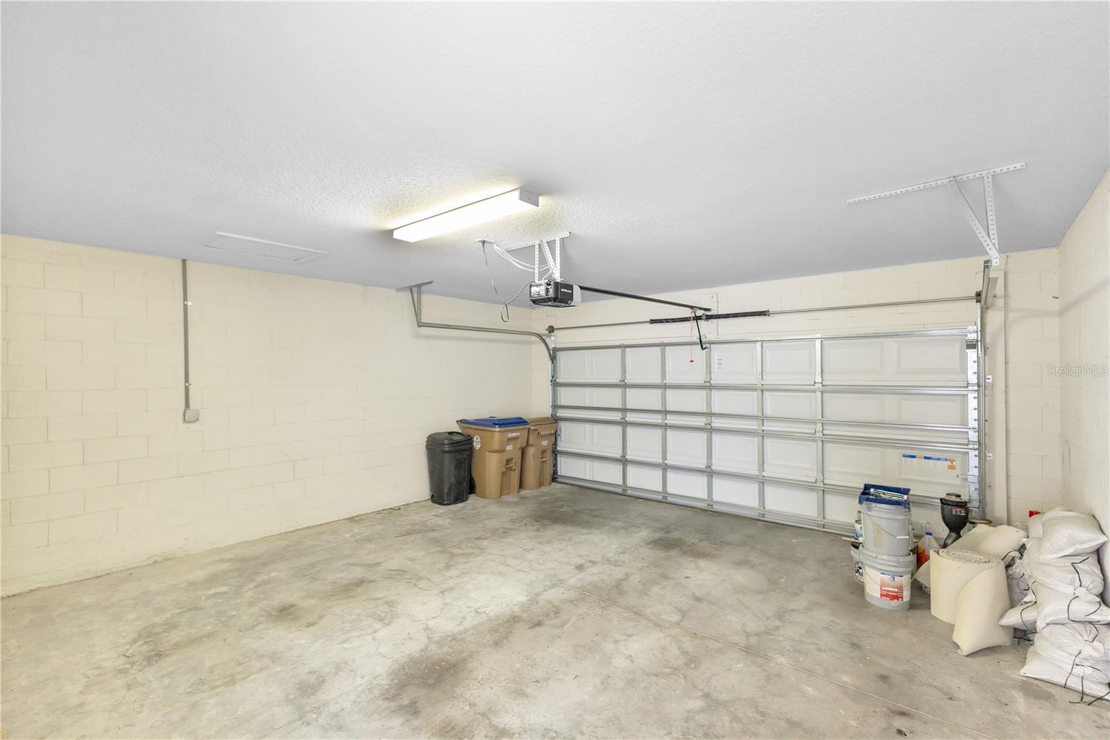 LAKESHORE AT NARCOOSSEE PH 2 - Residential