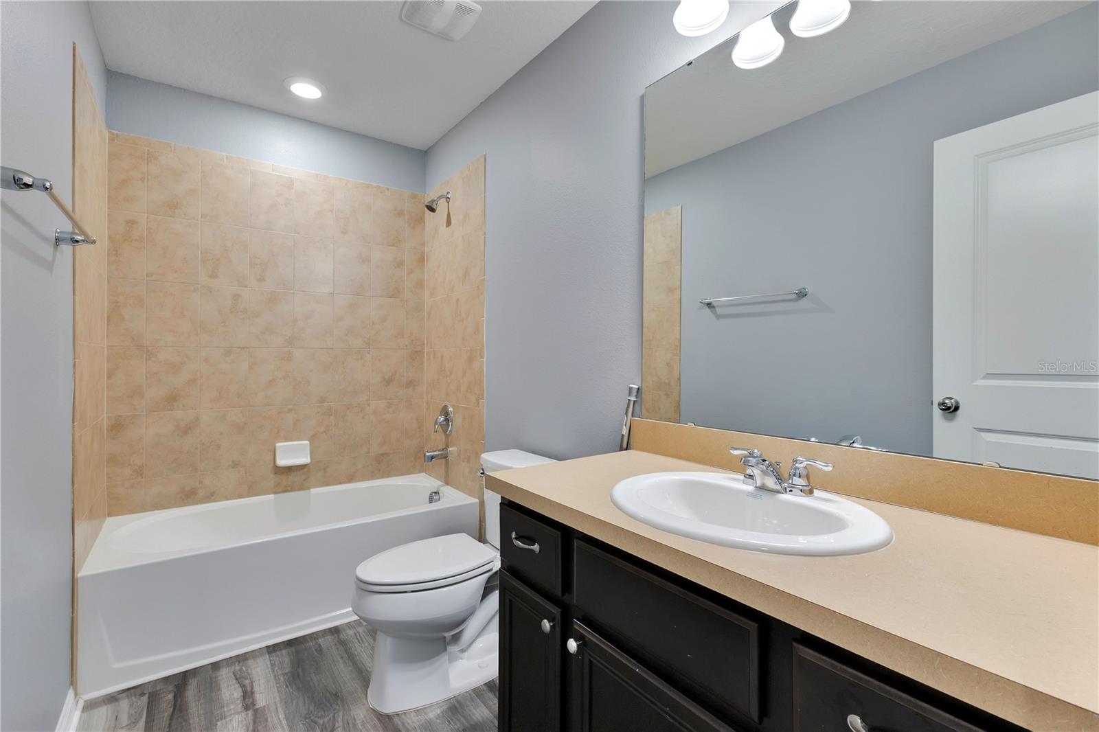 LAKESHORE AT NARCOOSSEE PH 2 - Residential