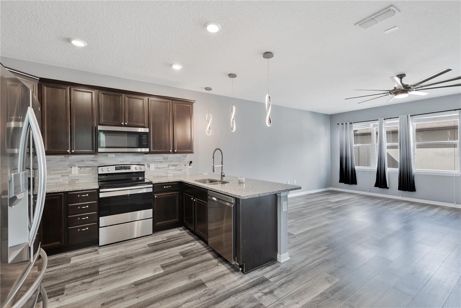 LAKESHORE AT NARCOOSSEE PH 2 - Residential