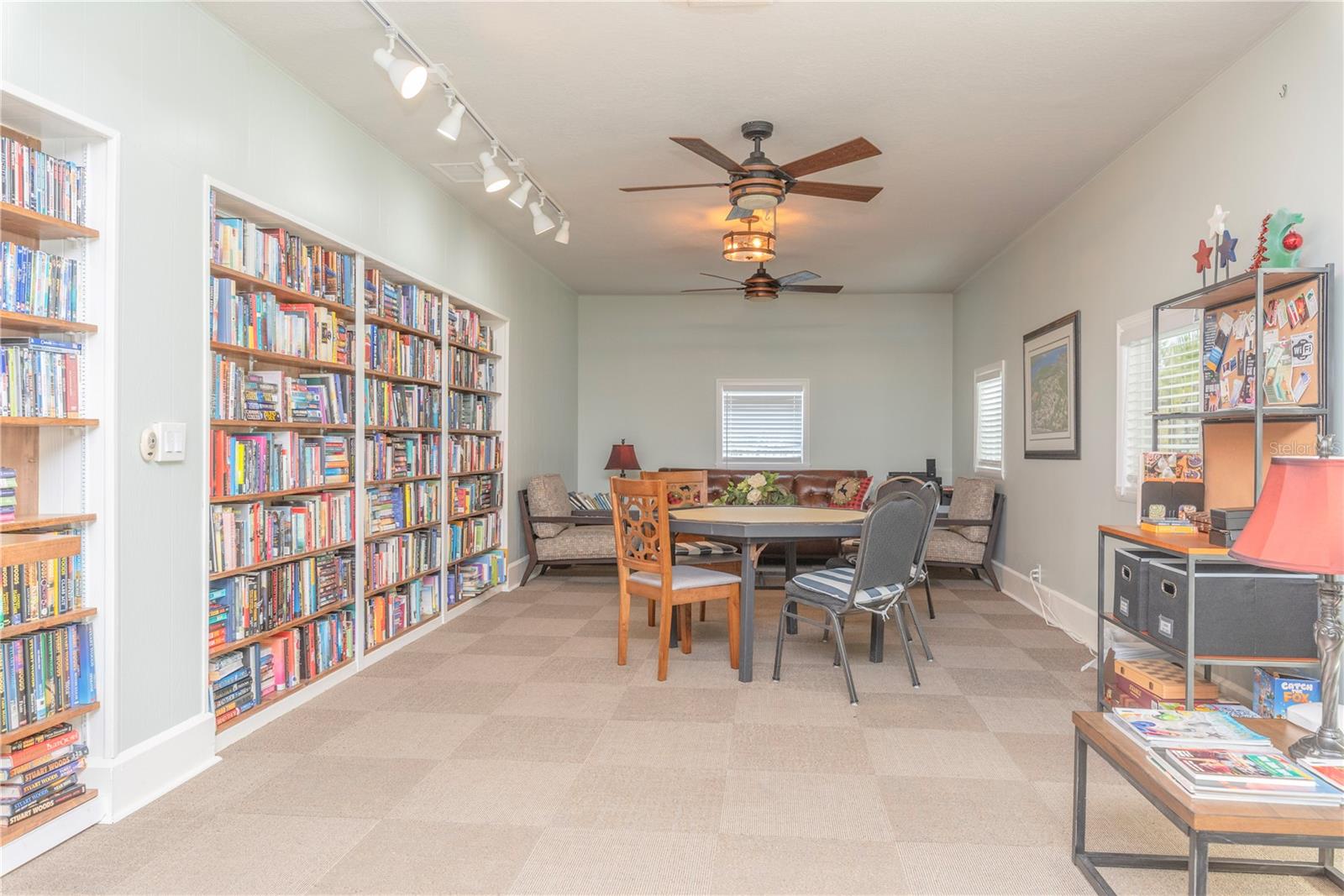 ANCHORAGE OF TARPON LAKE UNIT THREE THE - Residential