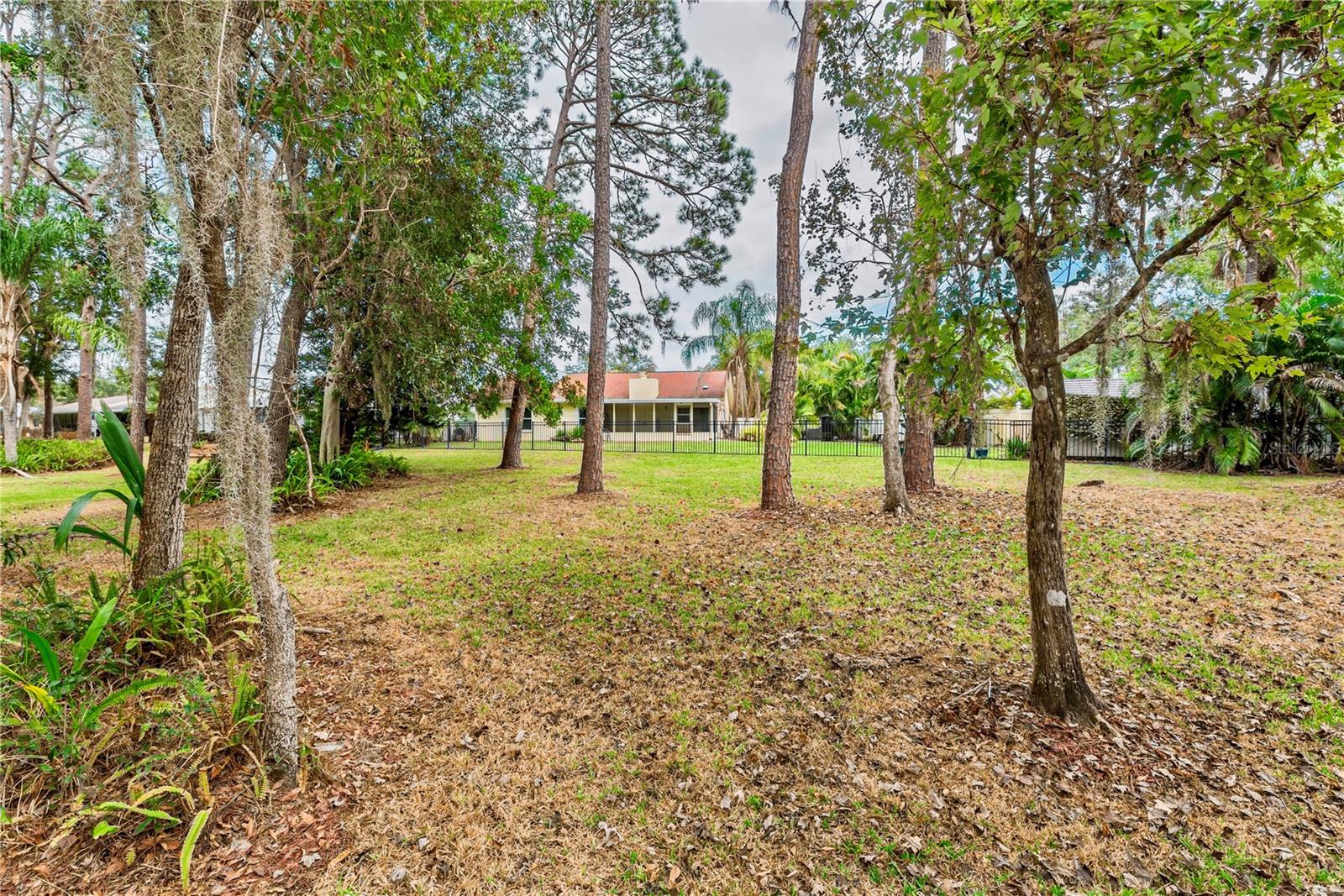 ANCHORAGE OF TARPON LAKE UNIT THREE THE - Residential