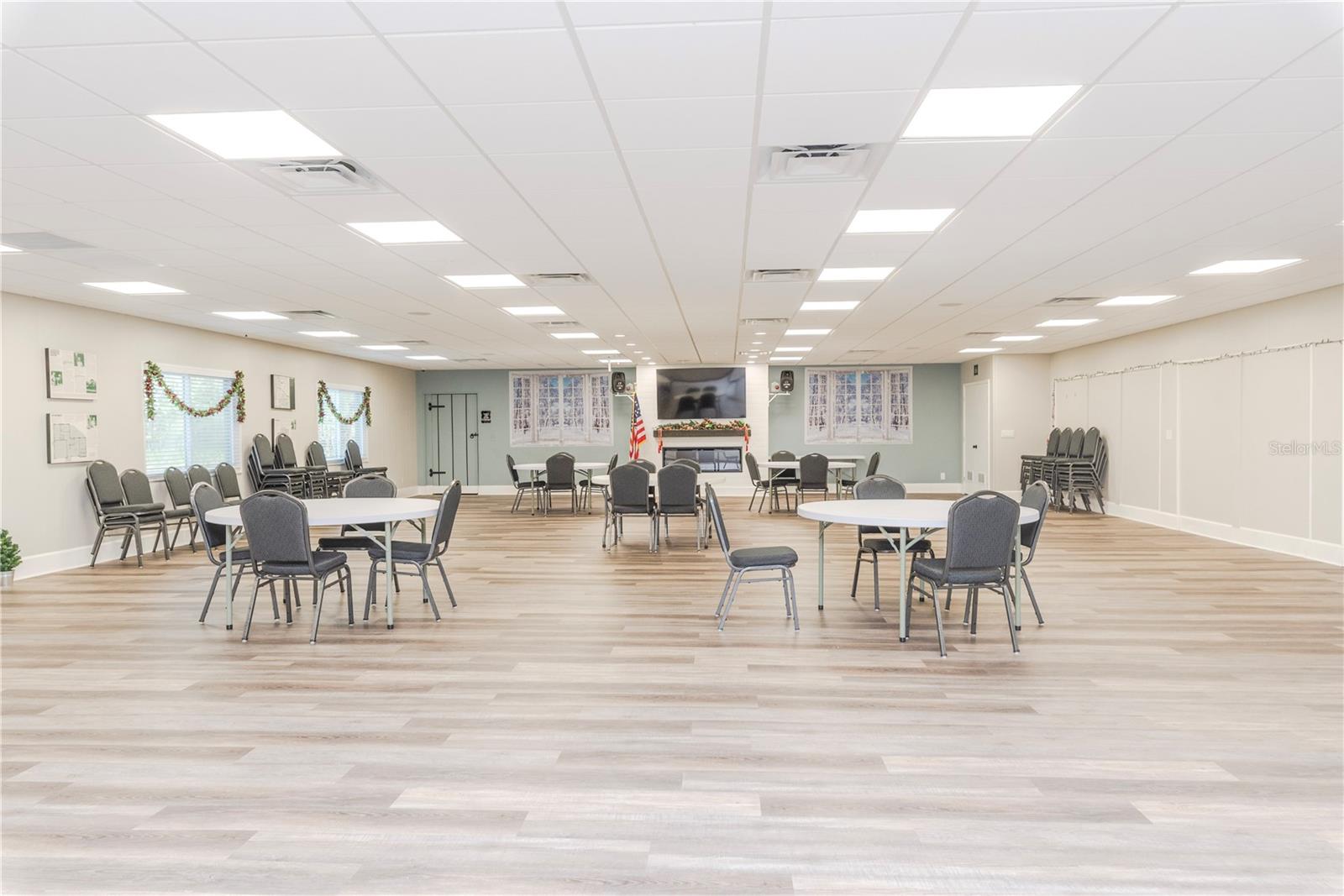 ANCHORAGE OF TARPON LAKE UNIT THREE THE - Residential