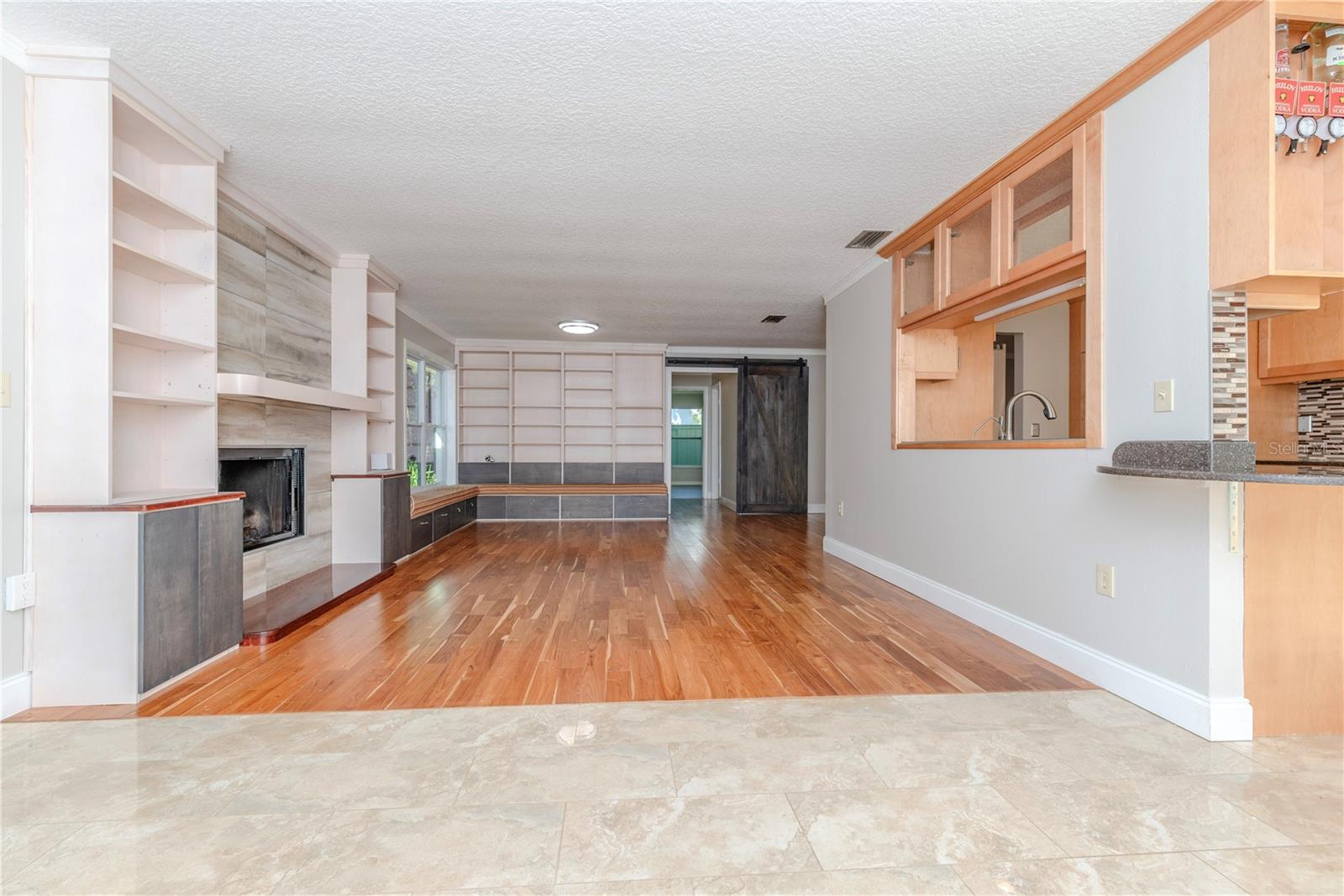 ANCHORAGE OF TARPON LAKE UNIT THREE THE - Residential