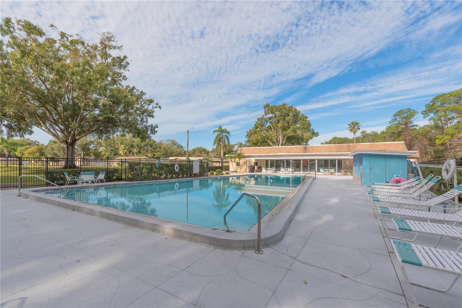 ANCHORAGE OF TARPON LAKE UNIT THREE THE - Residential